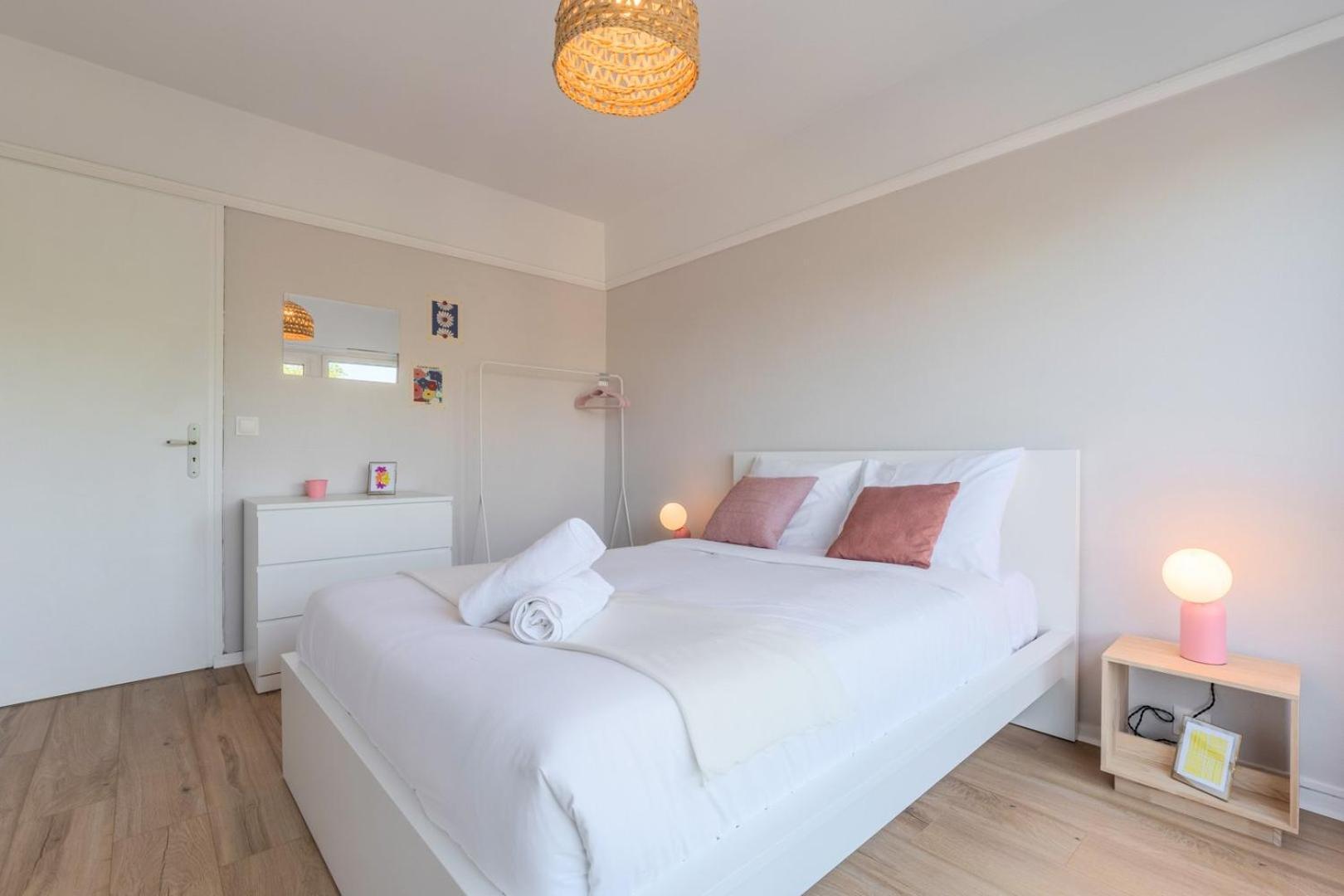 Spacious 3 Bedroom Apartment & Private Parking! Lambersart Εξωτερικό φωτογραφία